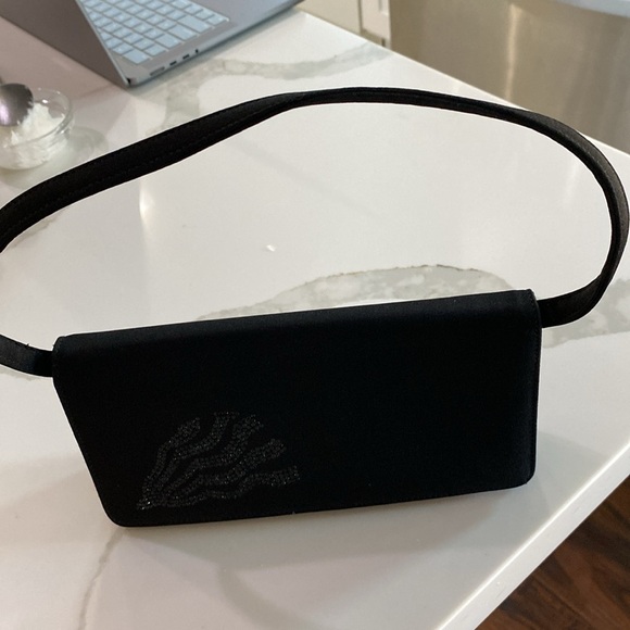 Stuart Weitzman Black Shoulder Bag - Picture 2 of 4